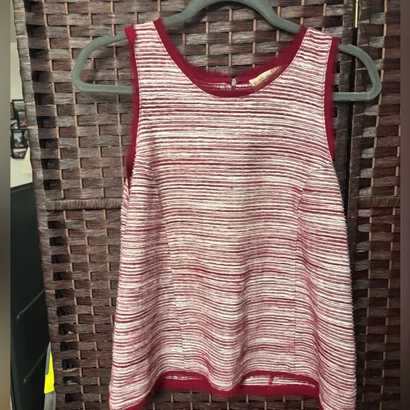 Anthropologie Textured Tank Top - Picture 2 of 8